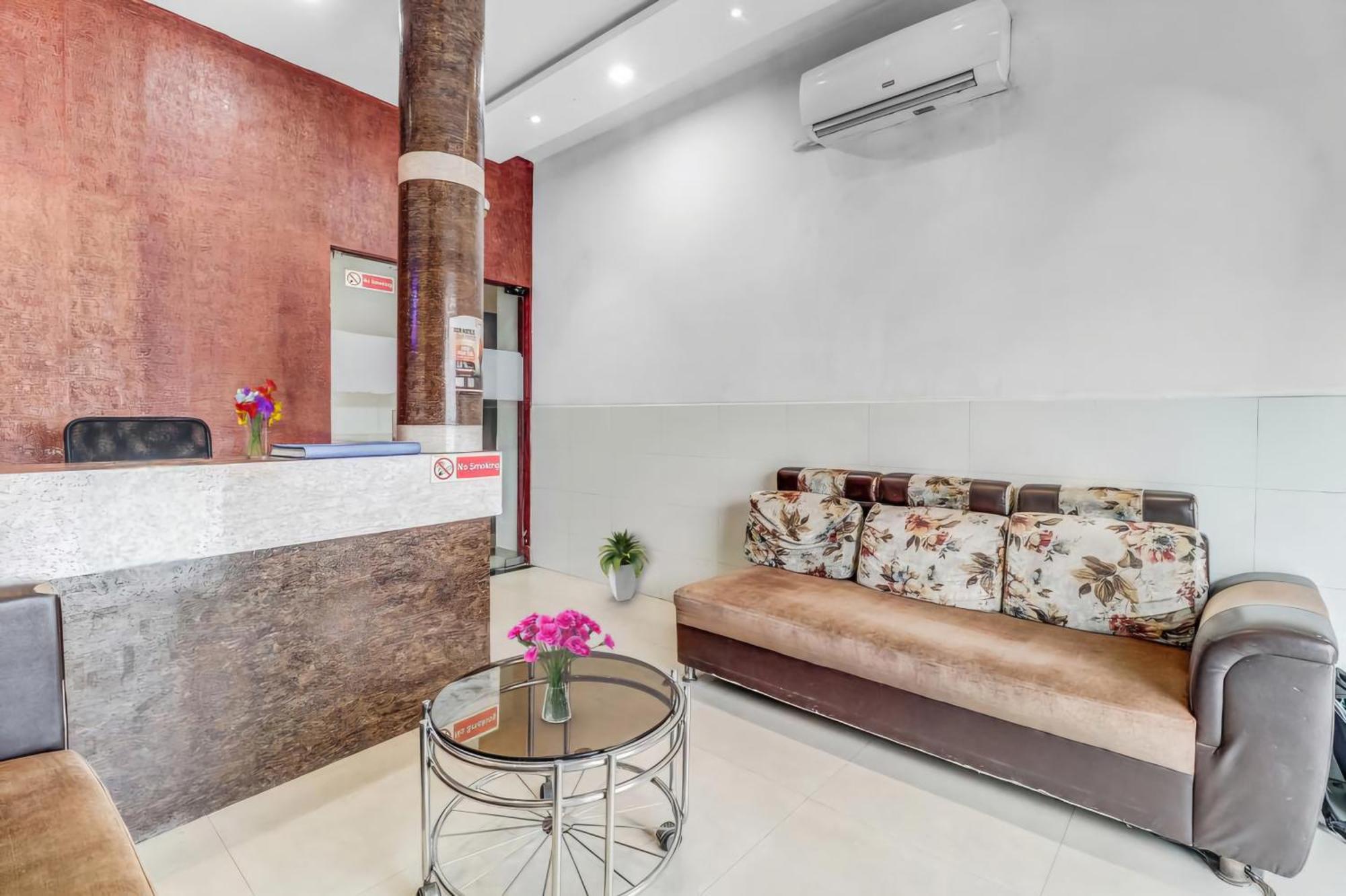 Hotel Kailash Park- Near International Airport มุมไบ ภายนอก รูปภาพ